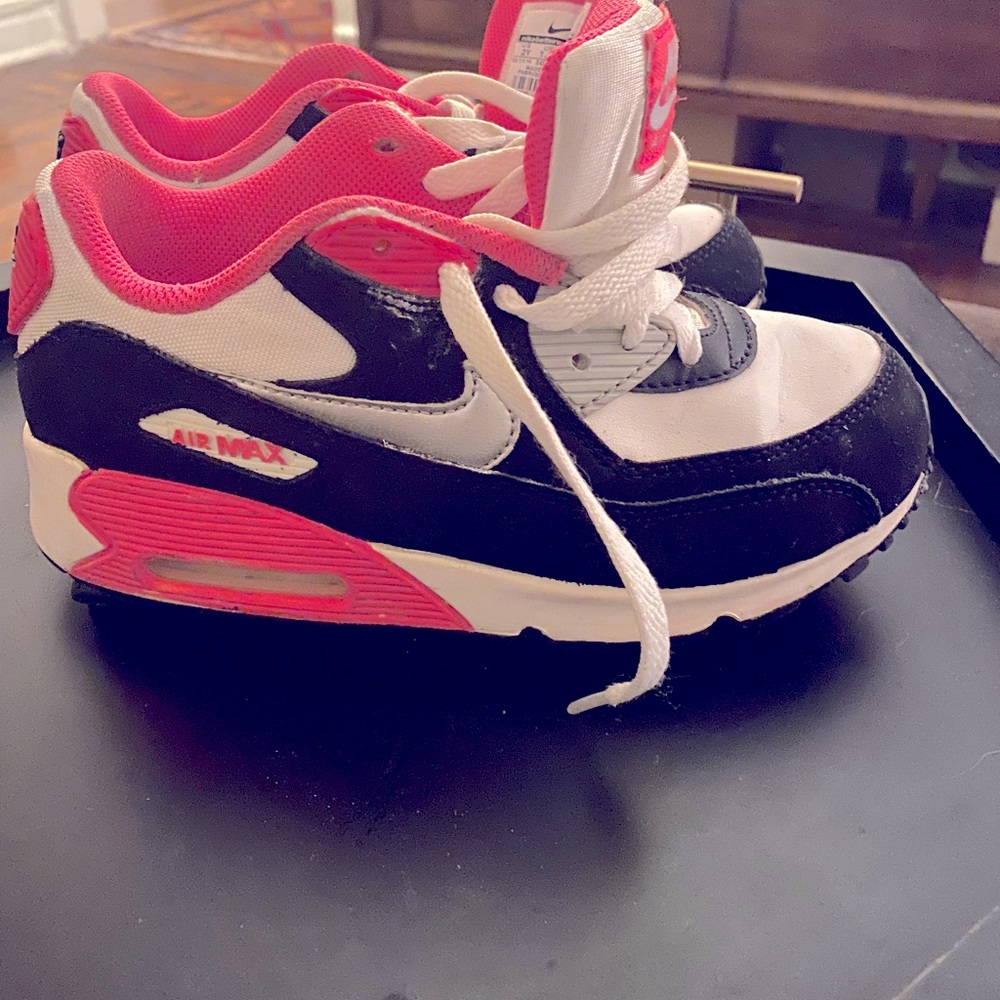NIKE AIR MAX. Sneakers.  [GIRLS]